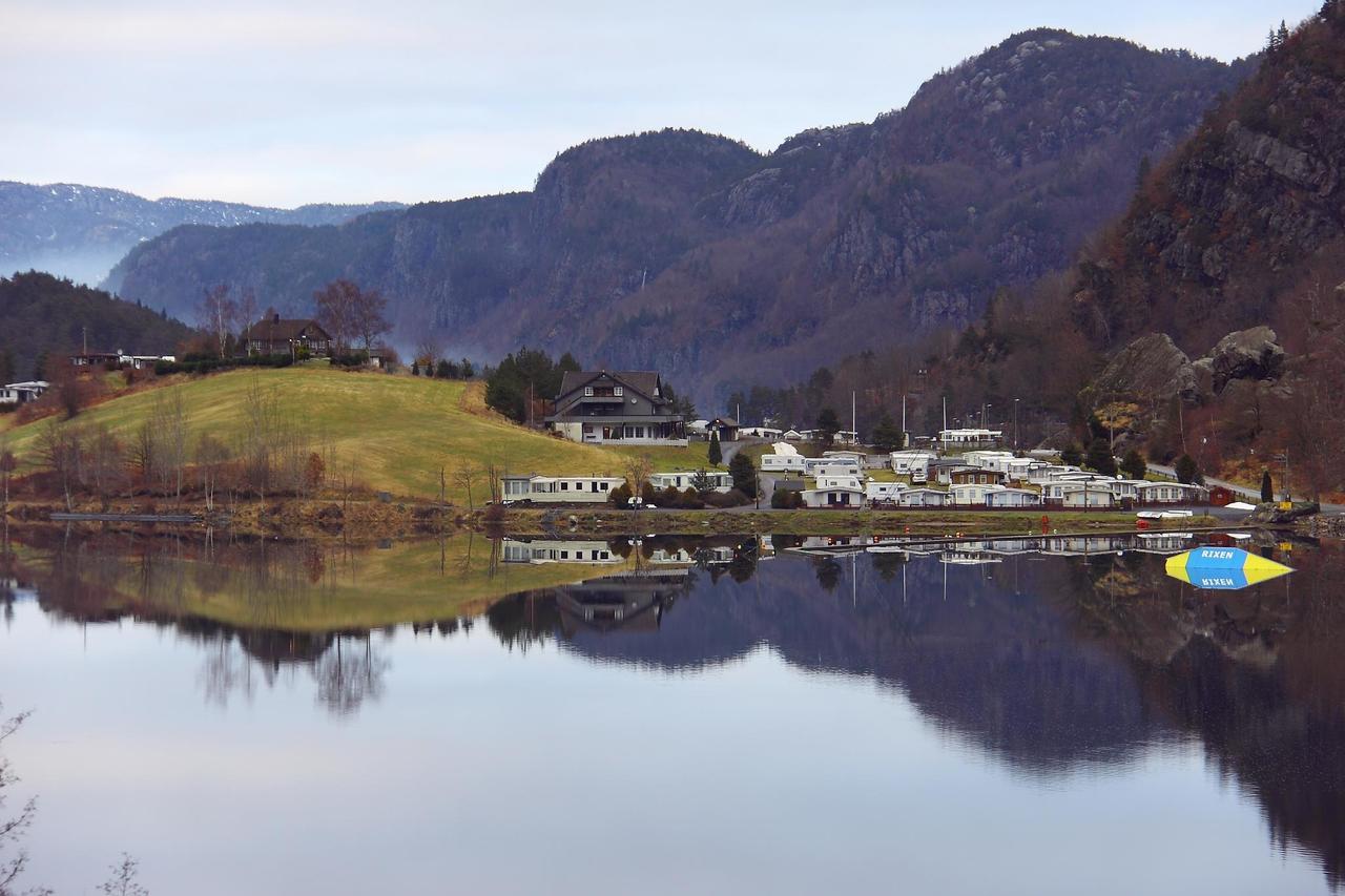 Egenes Camping Hotel Flekkefjord Buitenkant foto