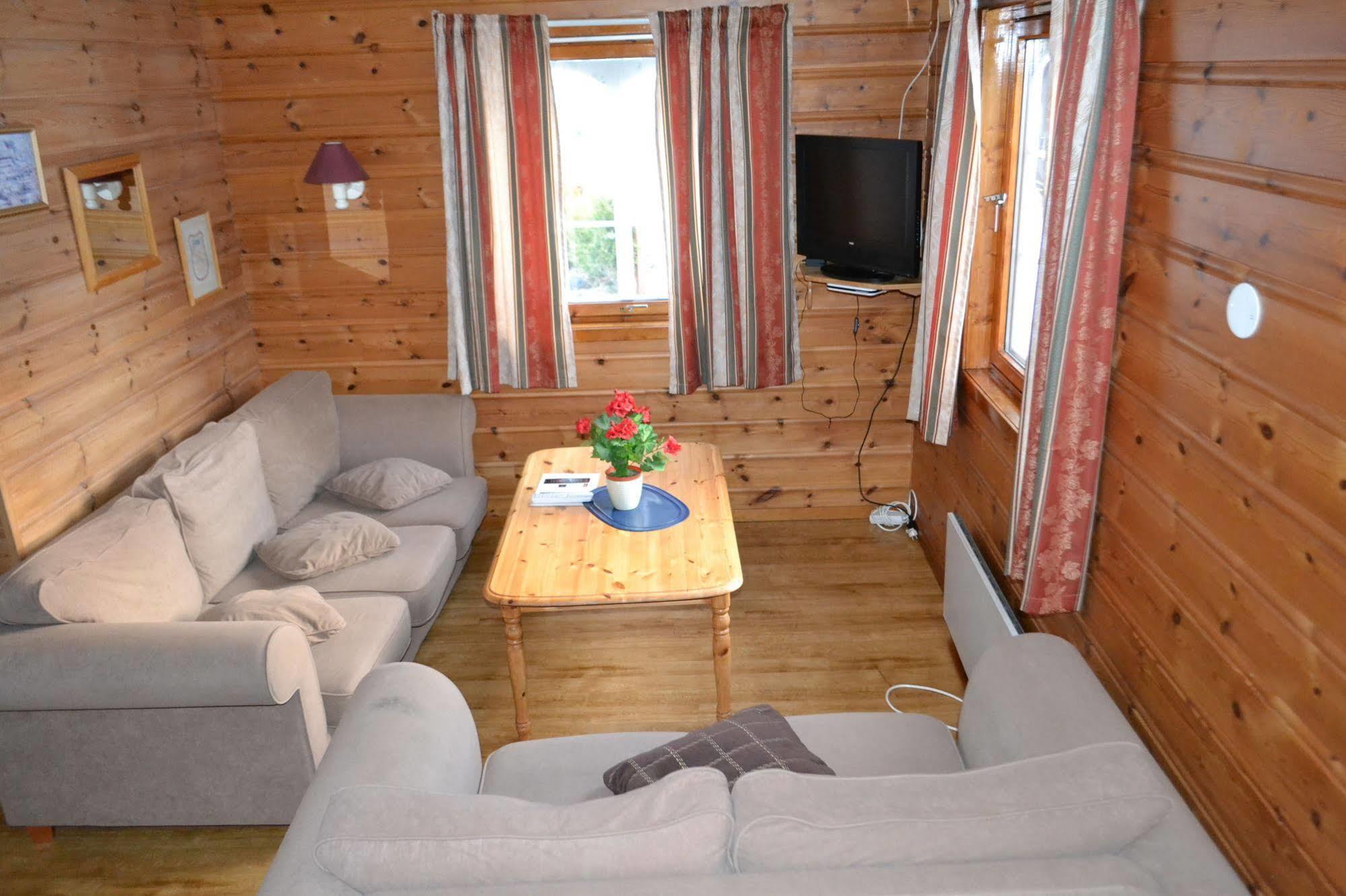 Egenes Camping Hotel Flekkefjord Buitenkant foto