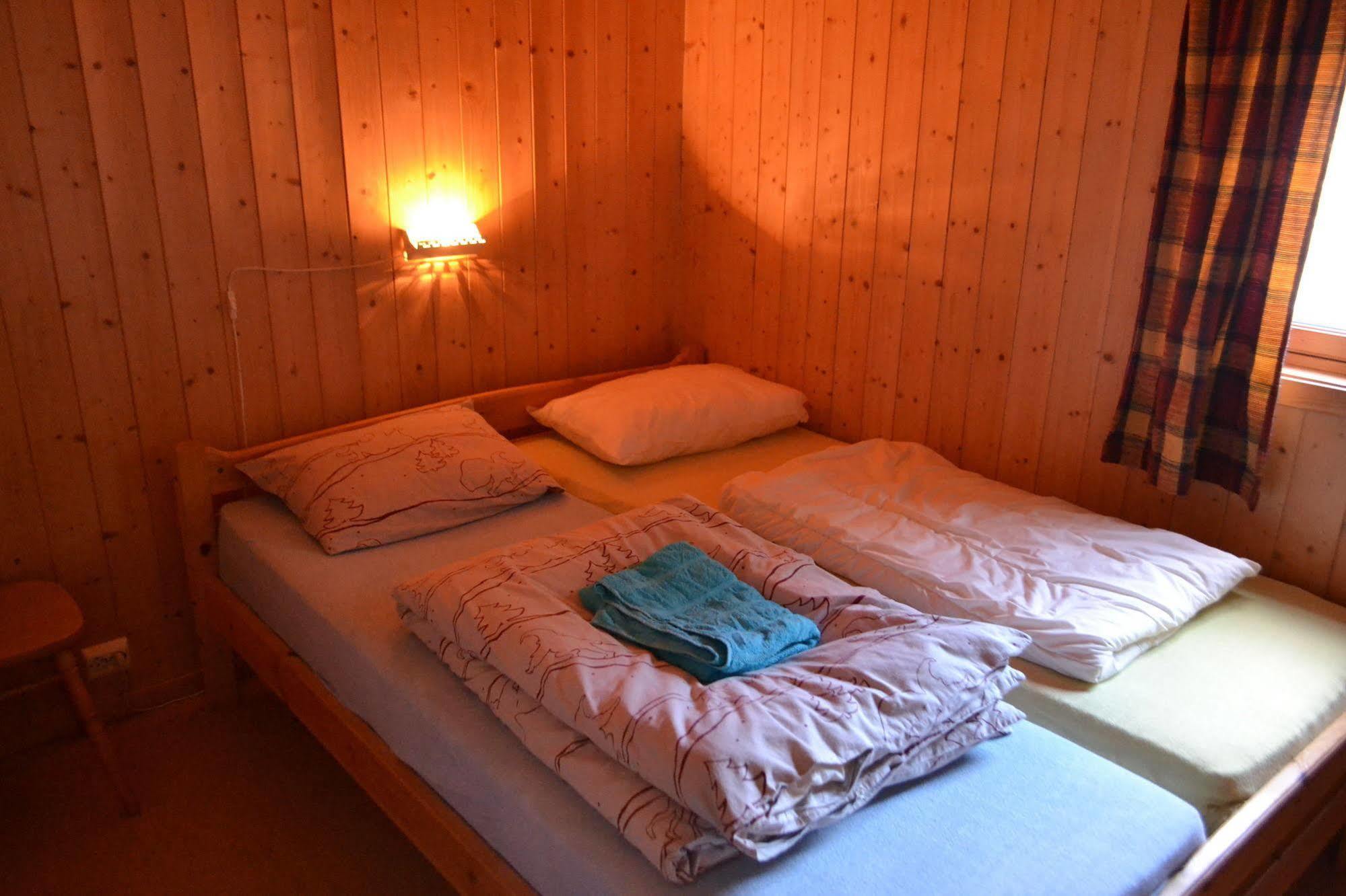 Egenes Camping Hotel Flekkefjord Buitenkant foto