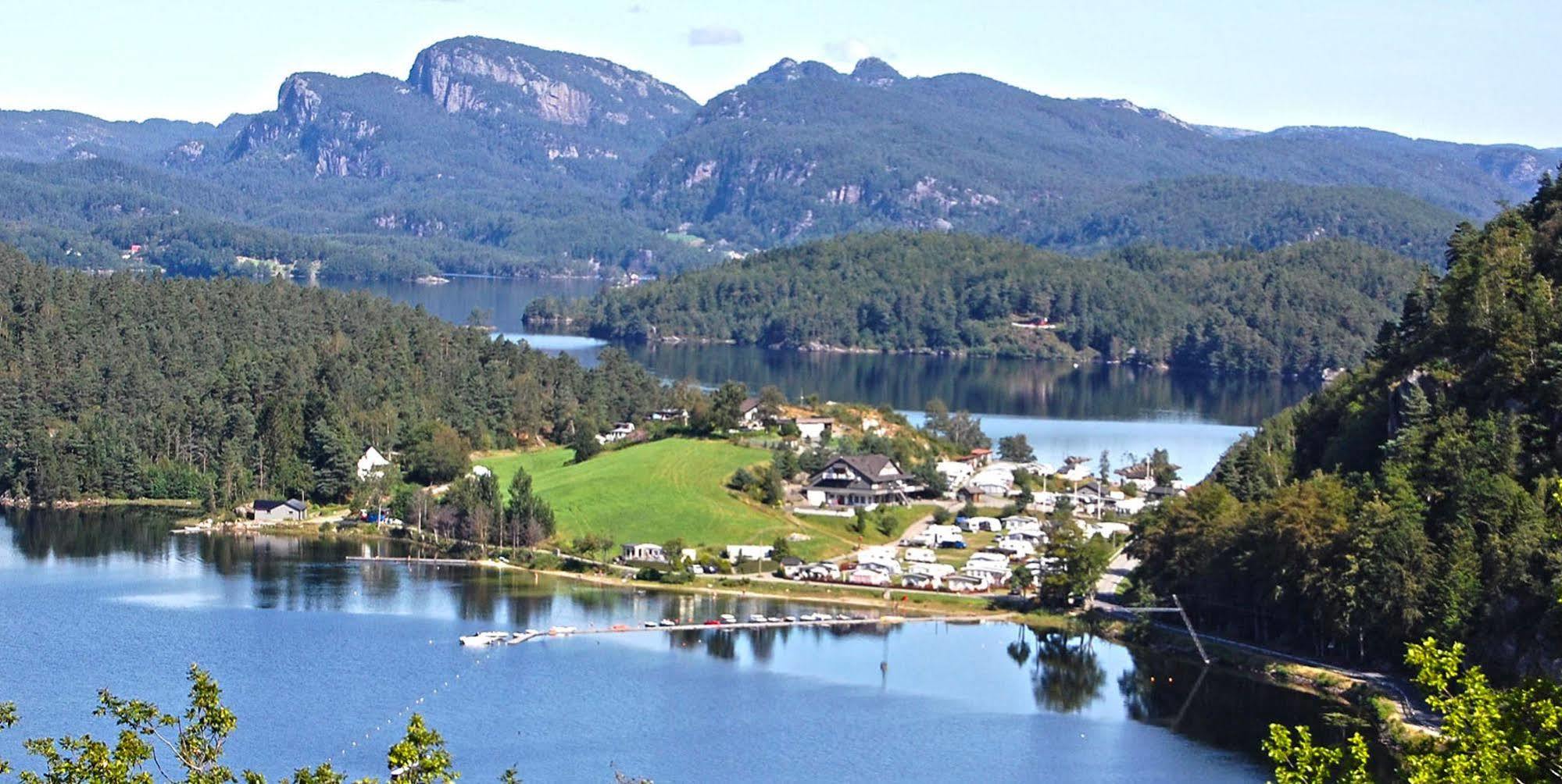 Egenes Camping Hotel Flekkefjord Buitenkant foto